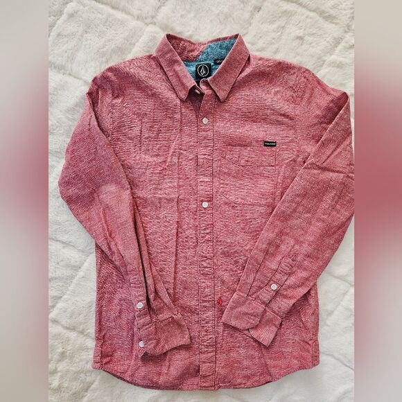 Volcom Shirt Men's Size Medium Button Up Red Long Sleeve Logo EUC - Picture 1 of 10